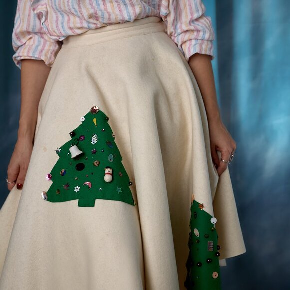 Vintage Cream Felt Poodle Skirt for Xmas - Picture 3 of 11